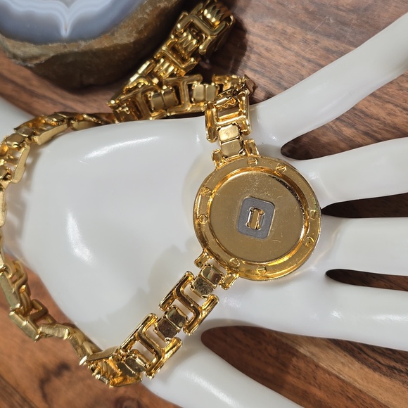 Two Tone Elephant Medallion Articulated Panel Torque Choker Necklace - Picture 6 of 6